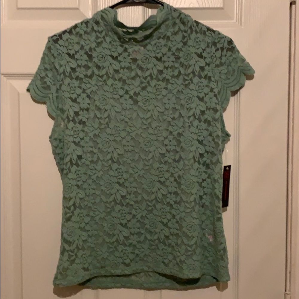 Brand new shirt, super cute just didn’t fit me